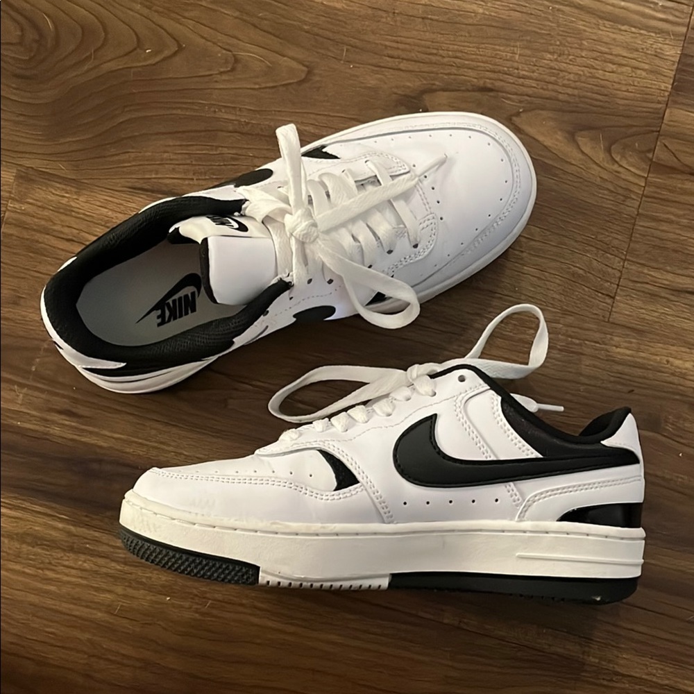 Nike Women’s Black and White Gamma Force Low-Top Sneakers